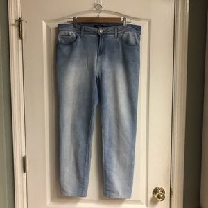Kenzie “ you look pretty”  skinny jeans size 31